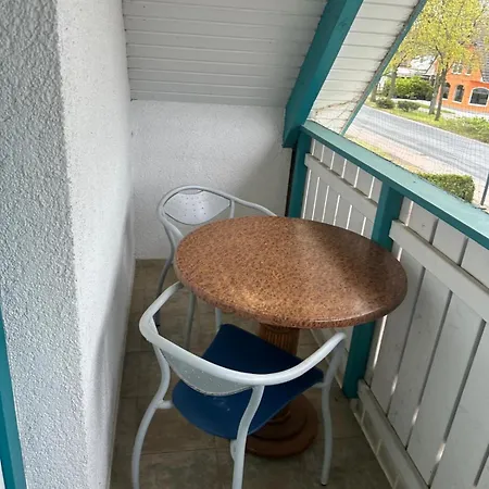 Uebersee Apartment Prerow